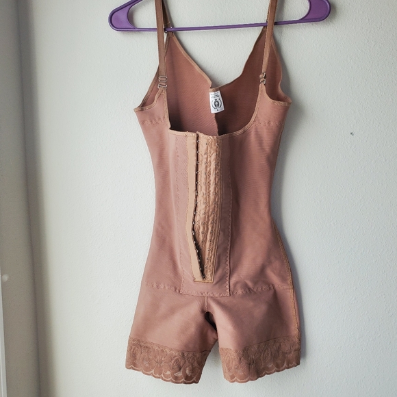 NEW Columbian Faja Shapewear - Picture 3 of 6